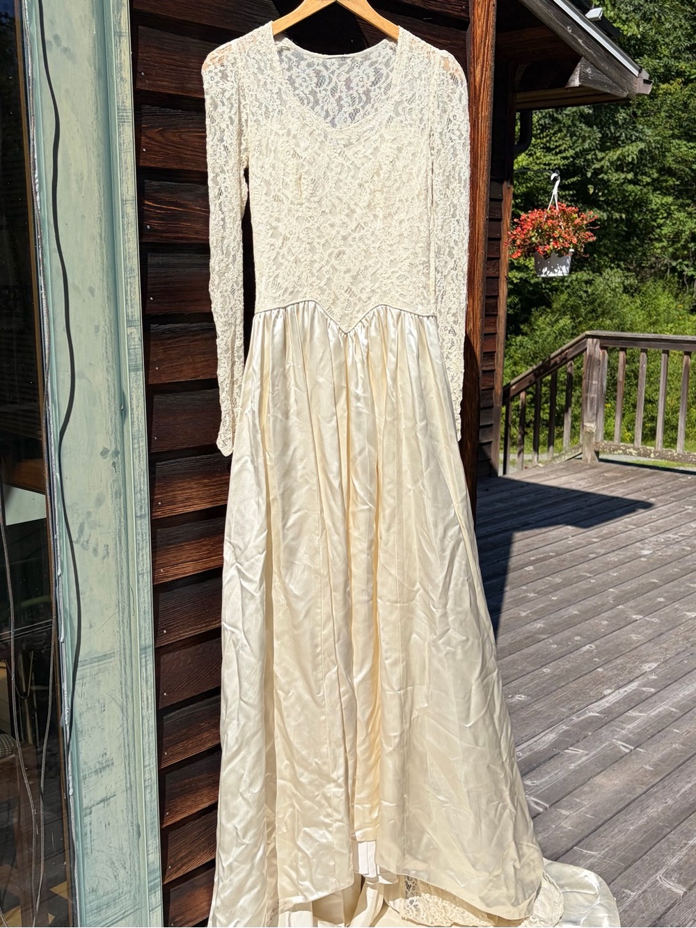 Vintage 40s Handmade Cream Lace & Liquid Satin Princess Long Sleeve Wedding Gown